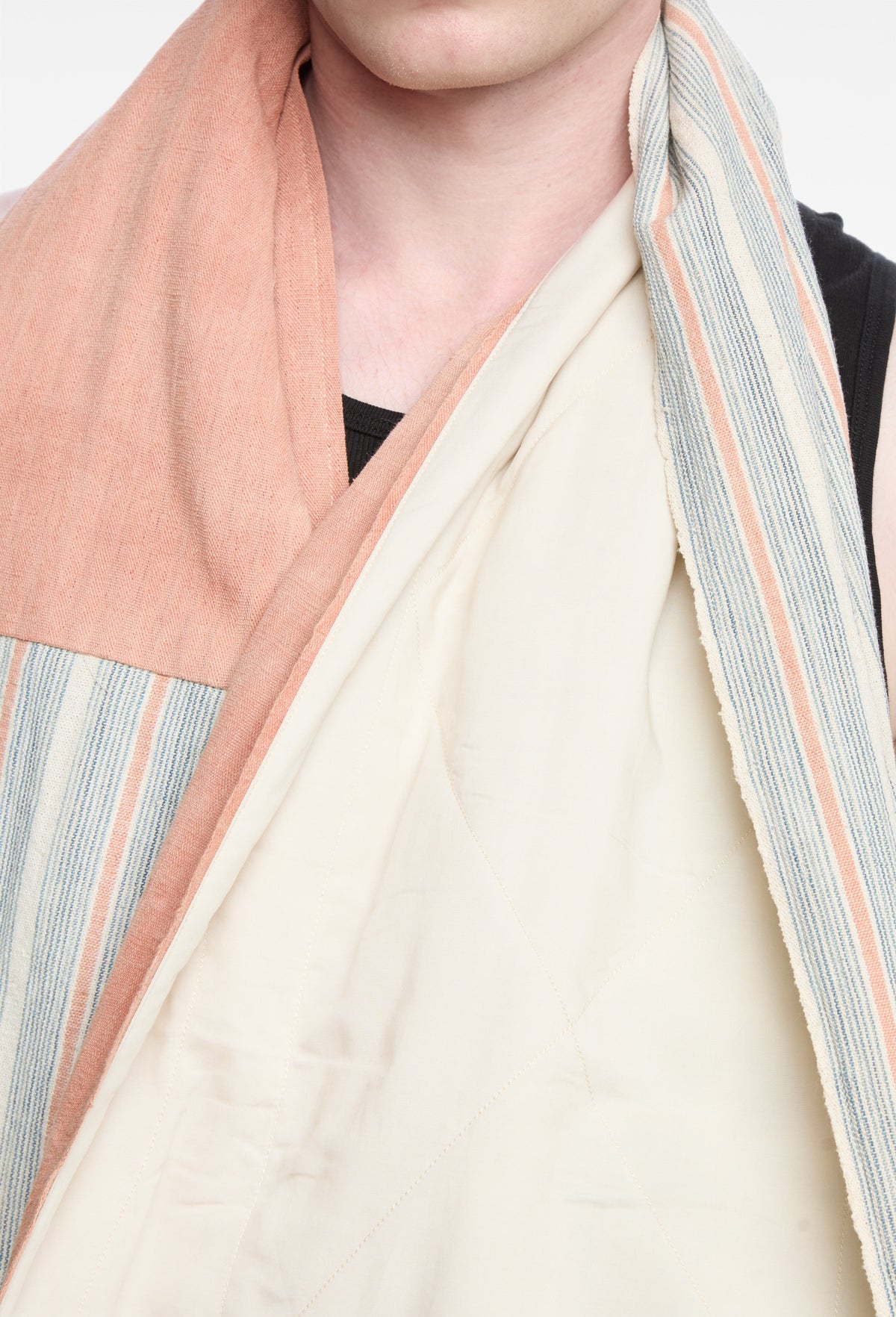 Dong Hand-Woven Scarf