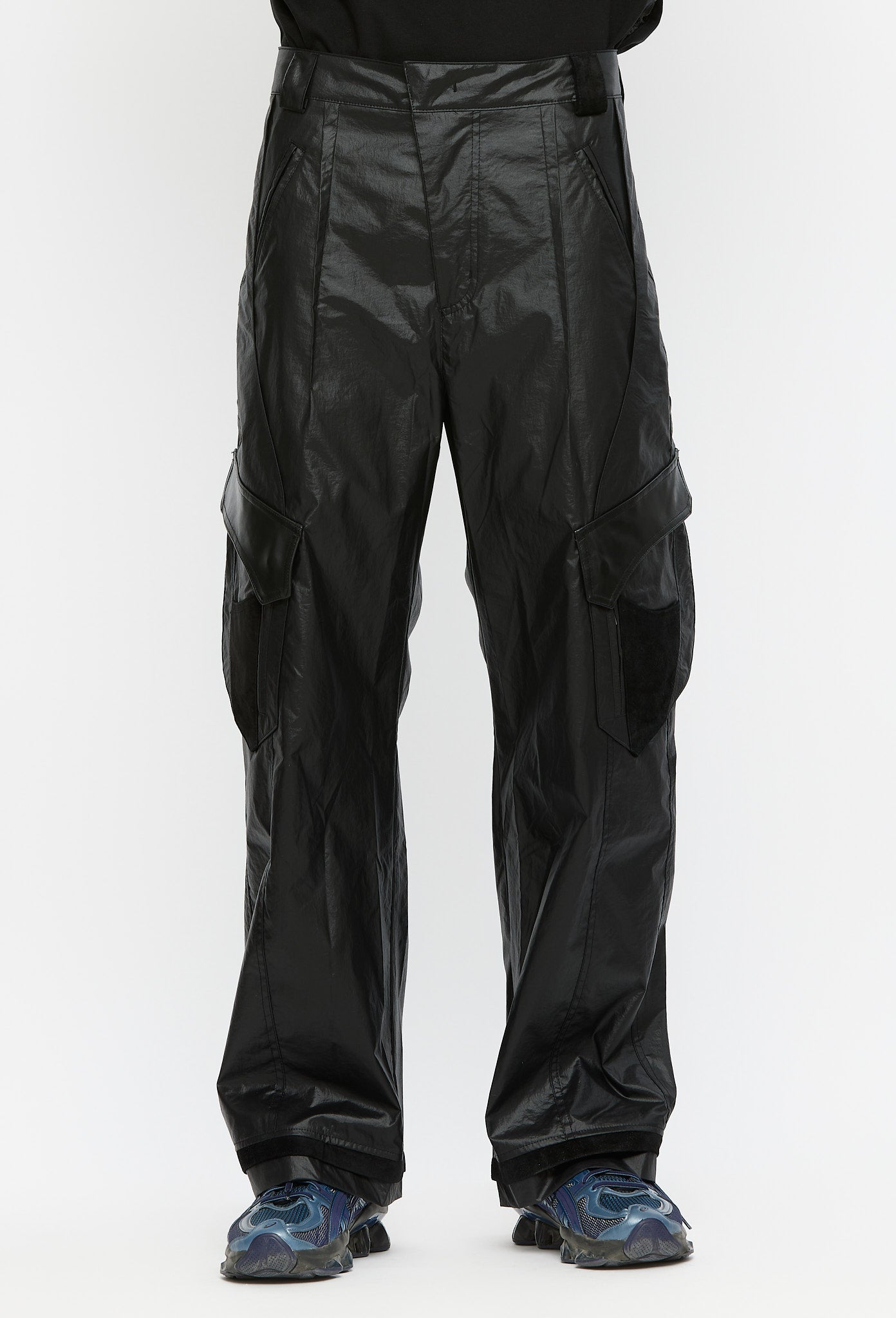 EP.7 Glossy Black 04 Trousers