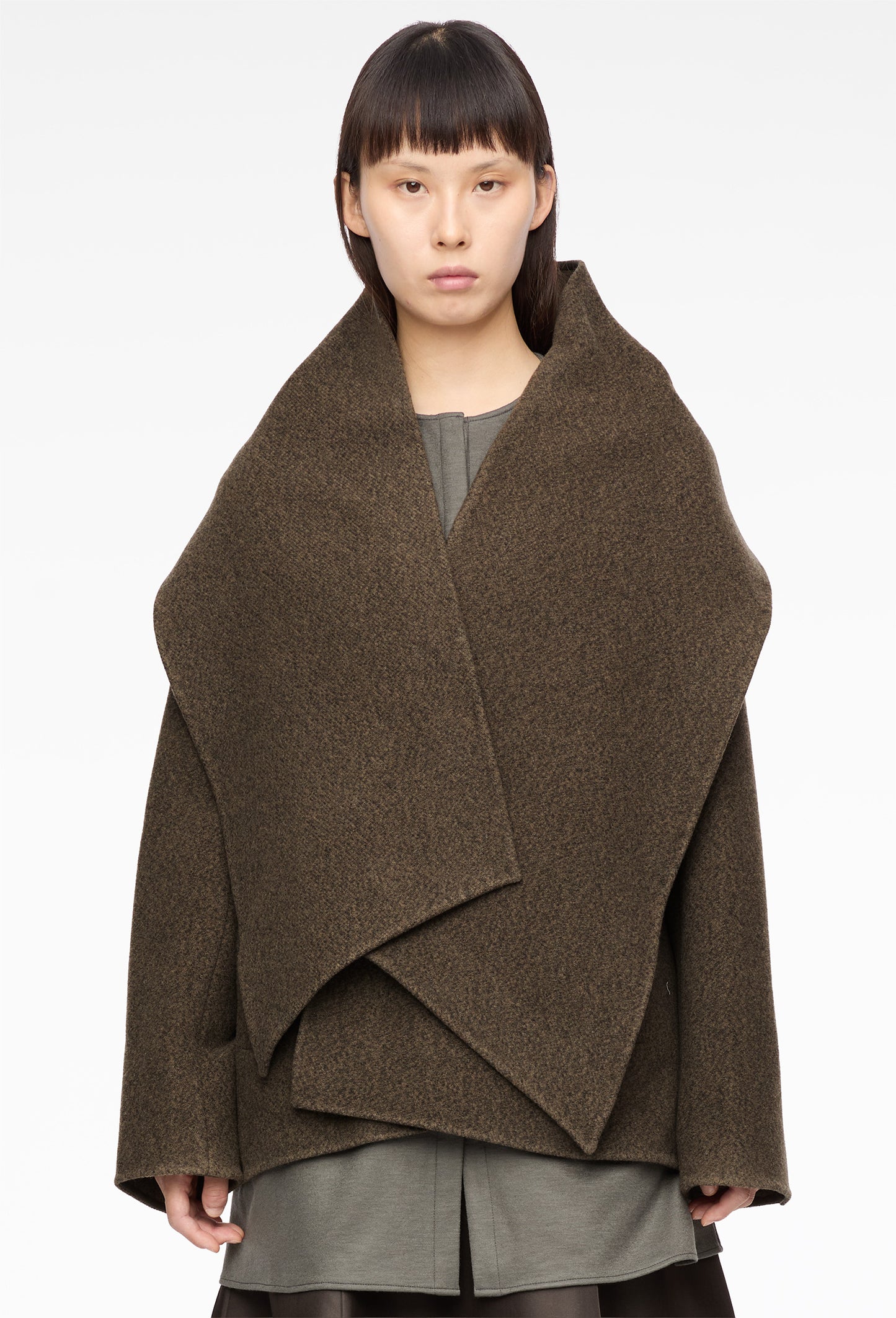 Oak Aeguin Coat