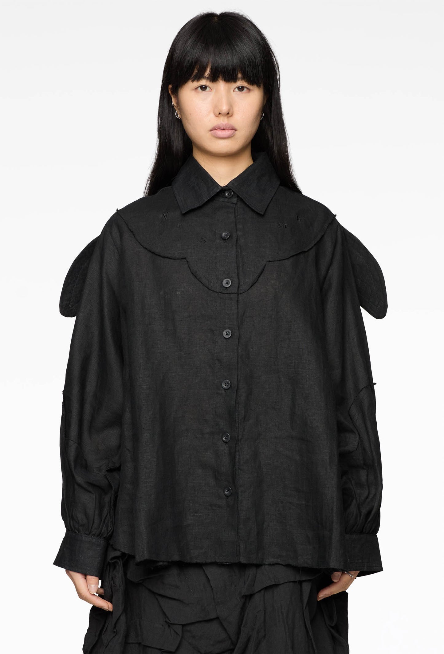 Sphinx Hangtag Shirt in Linen