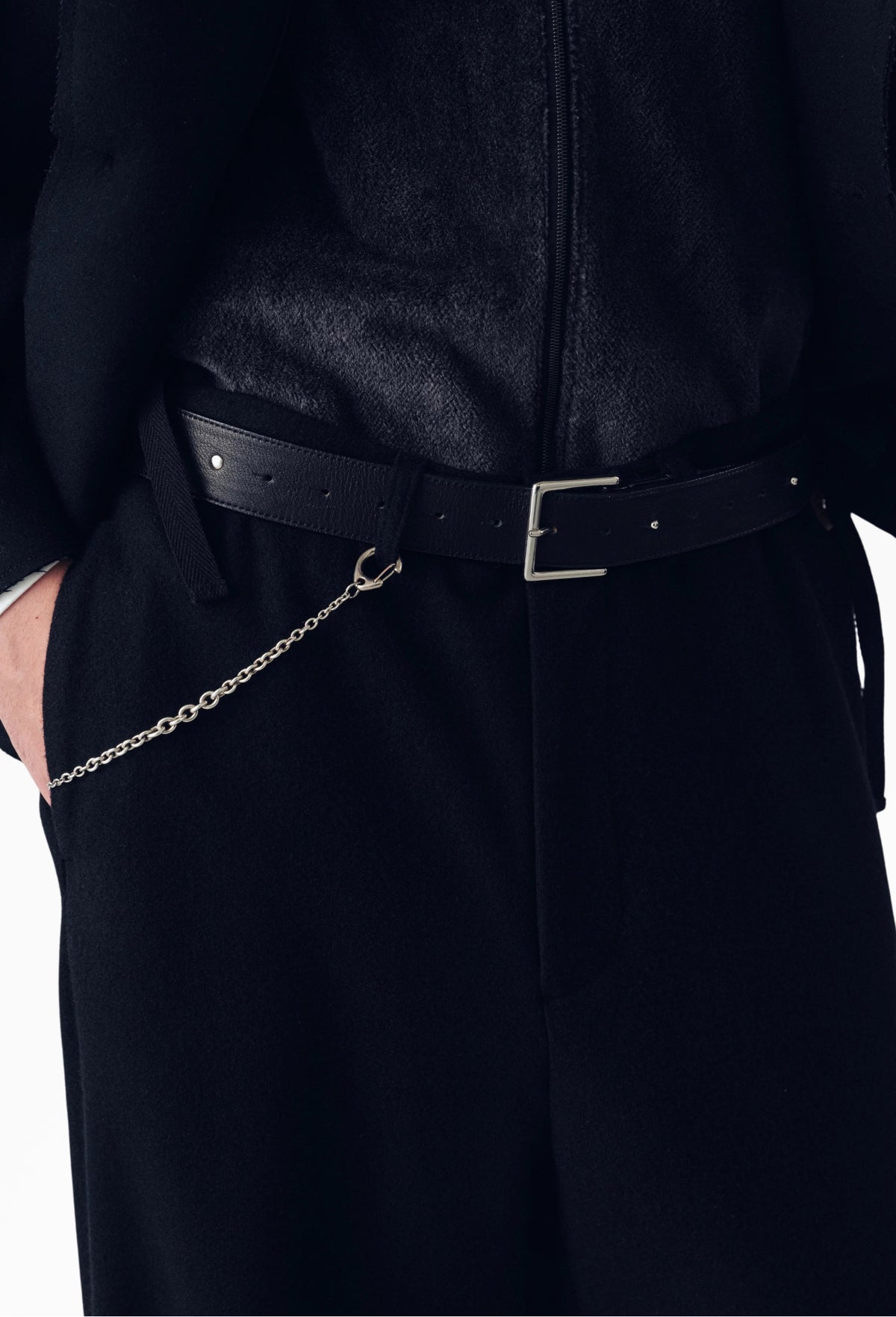 Linea Studded Belt