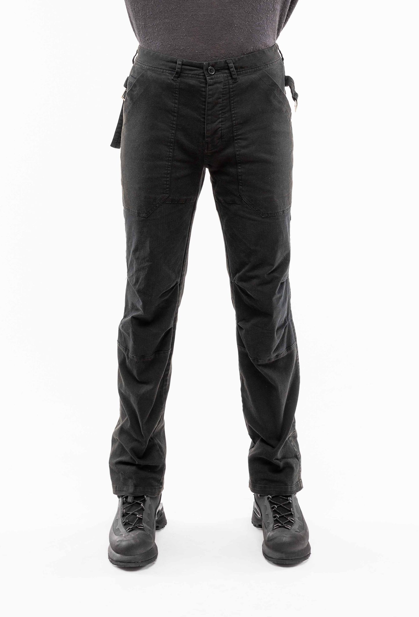 CHEN(G) - Black Military Pants   
Doc Martens - Classic Black Laced Boots