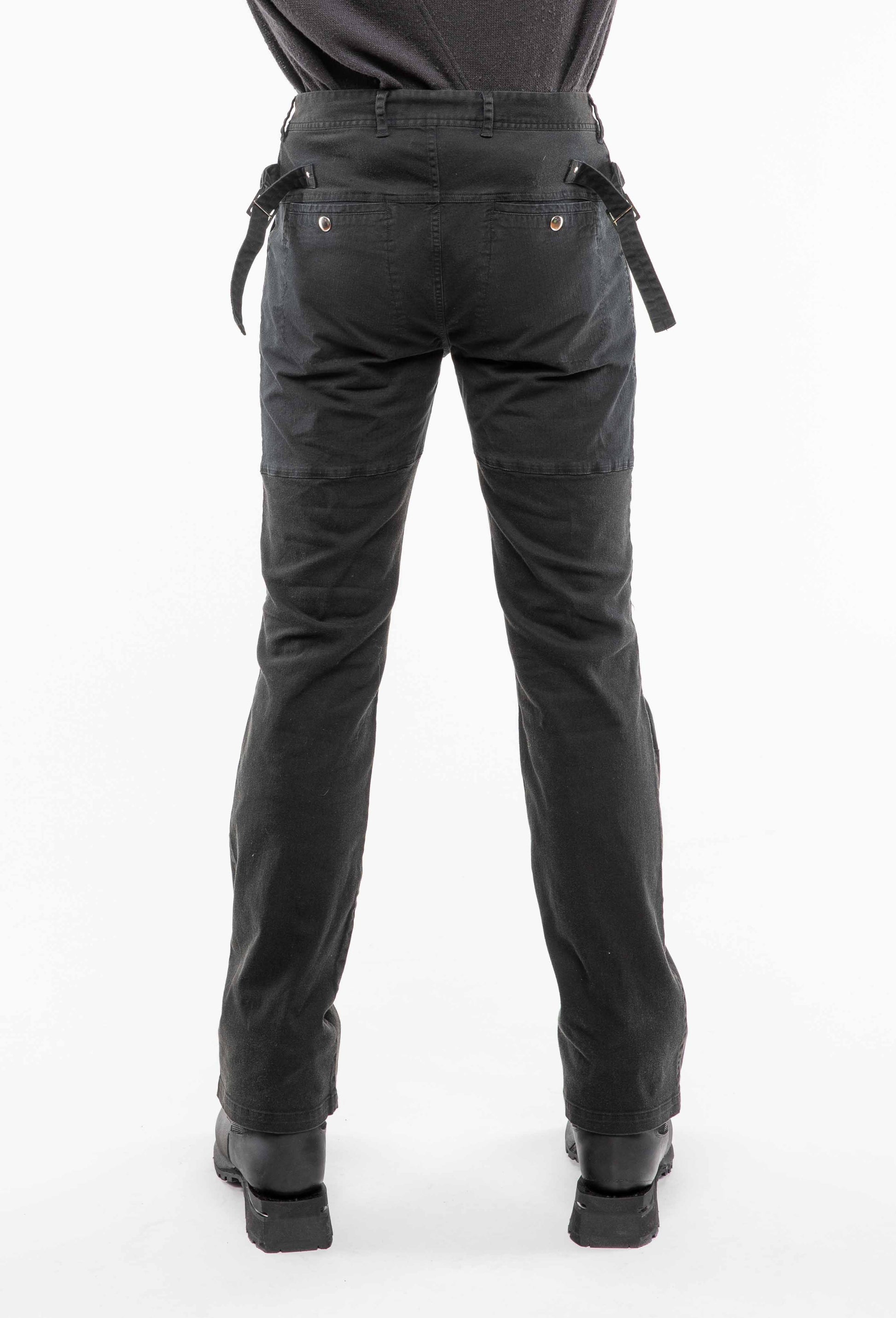 CHEN(G) - Black Military Pants   
Doc Martens - Classic Black Laced Boots