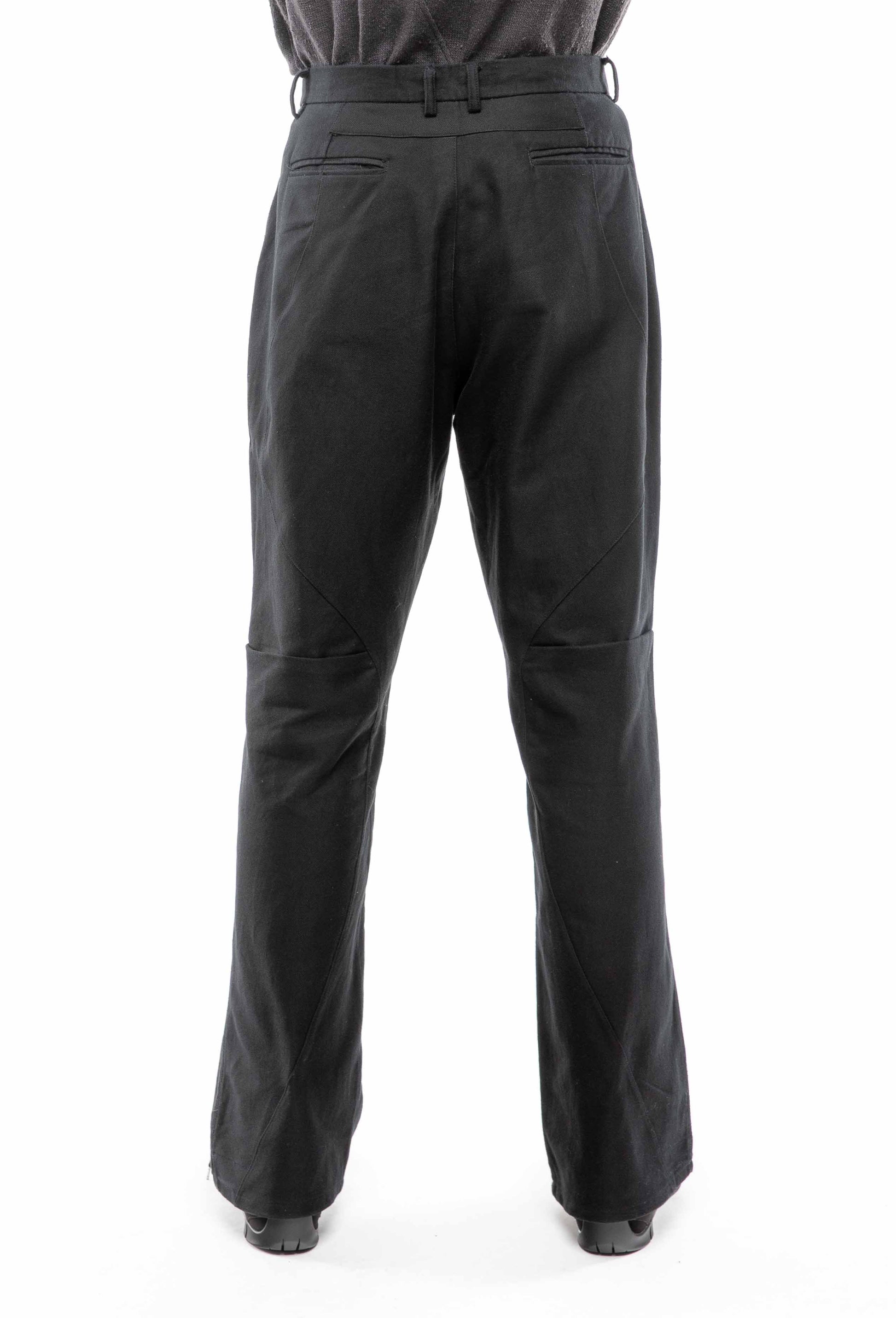 CHEN(G) - Black Oviform Trousers with Slanted Crotch Opening  
Black Shoes