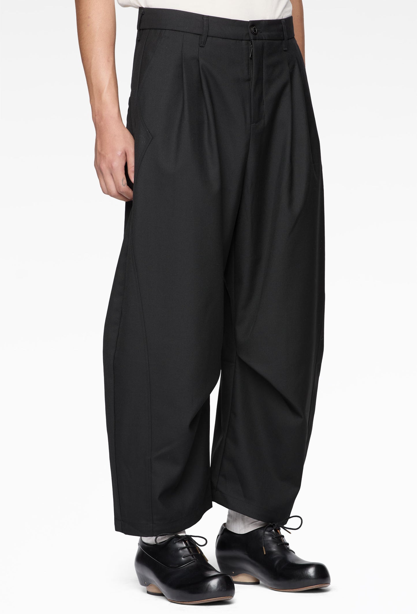 E-Cut Pants