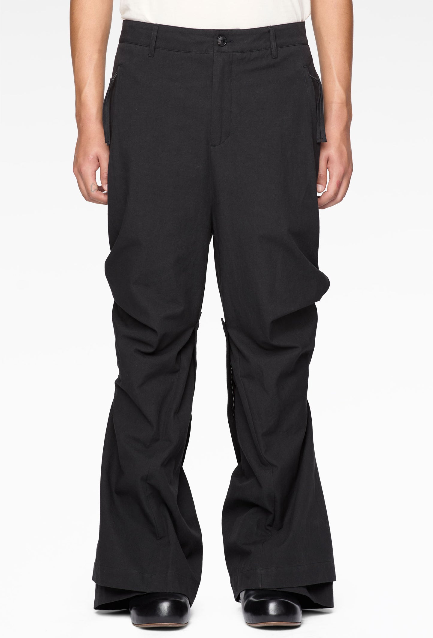 Pleats Pants