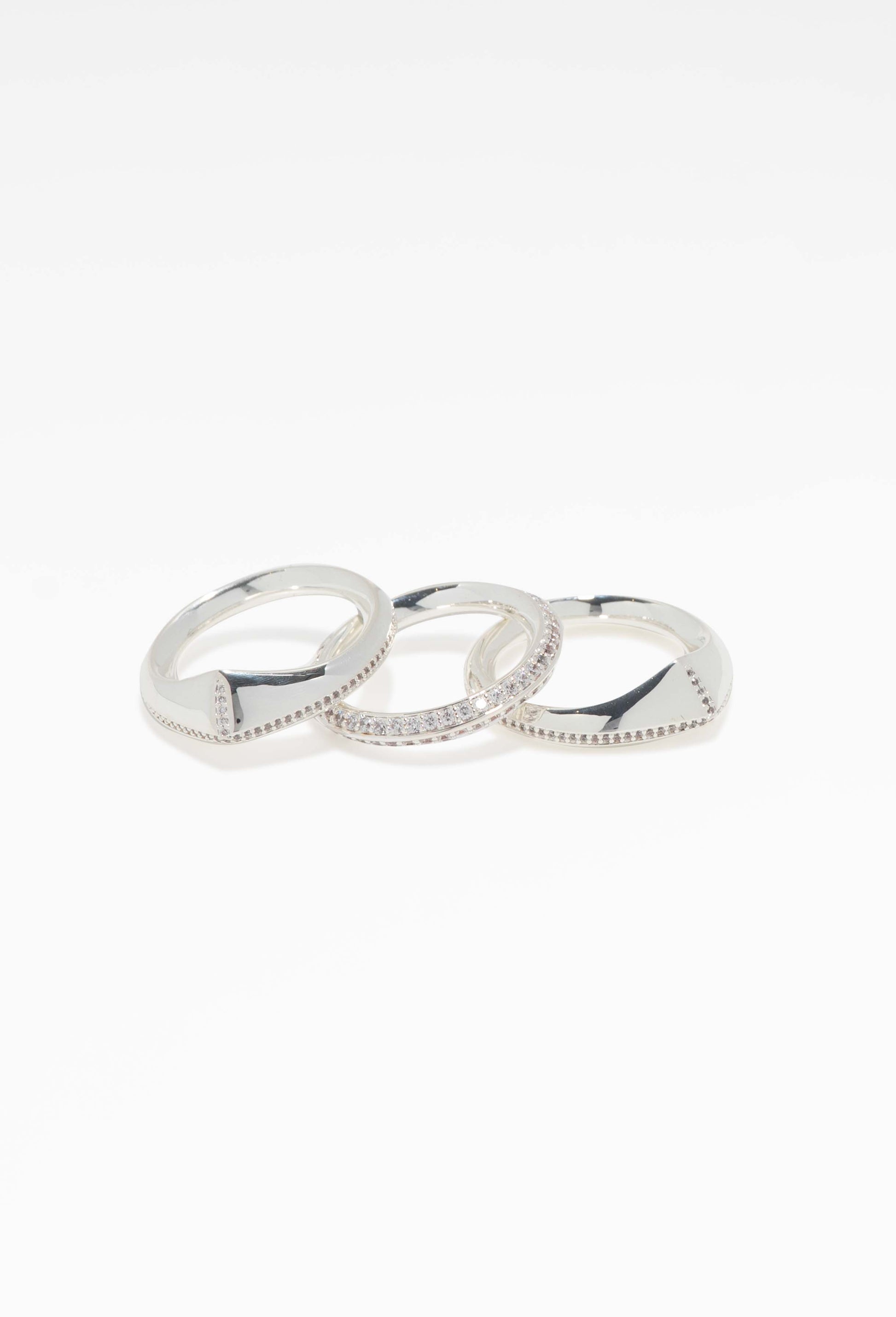 SWEETLIMEJUICE - Pavé Edge Trio Ring Set
