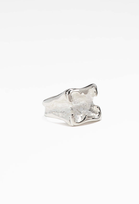 SWEETLIMEJUICE - Snap Square Signet Ring, rough translucent crystal center, distressed texture.