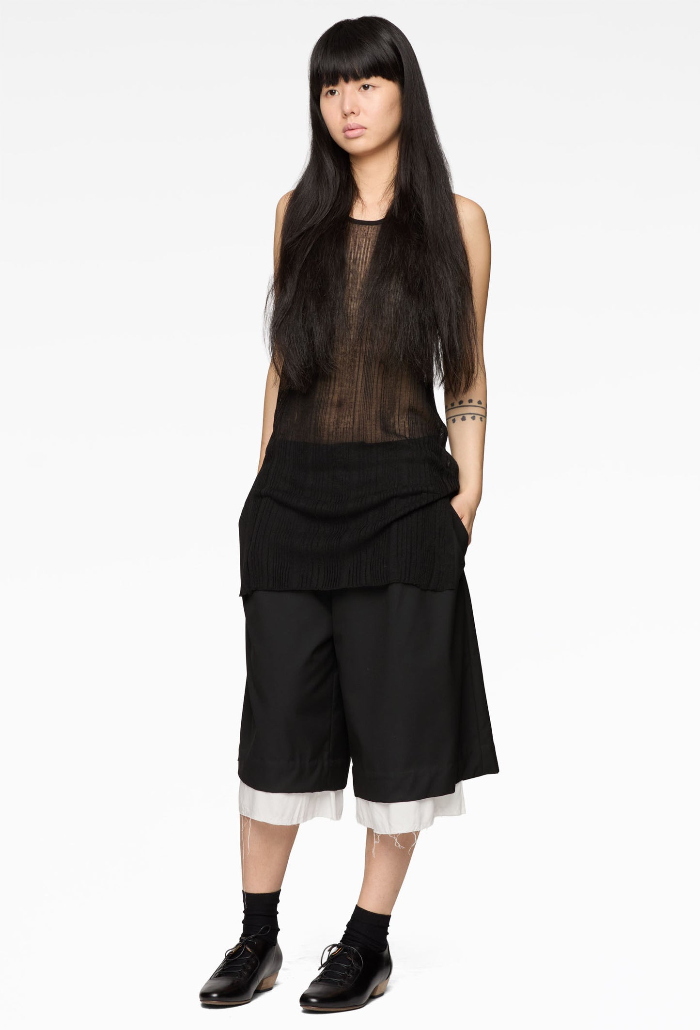Black Knit Slim Vest