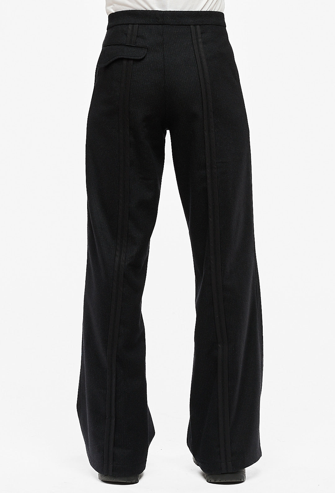 Black Middle Part Pants