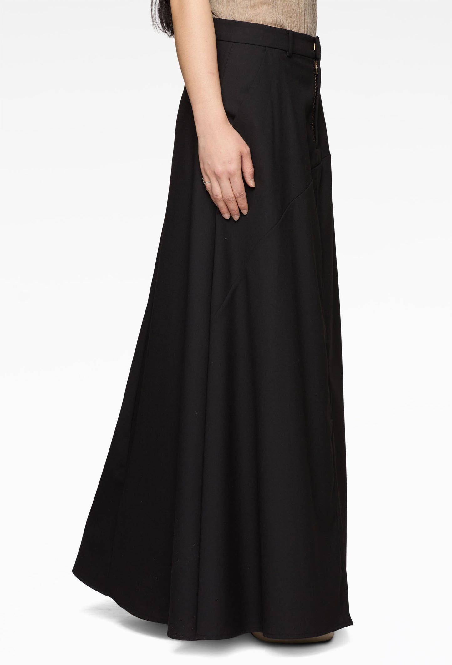 Black Spliced Full Skirt