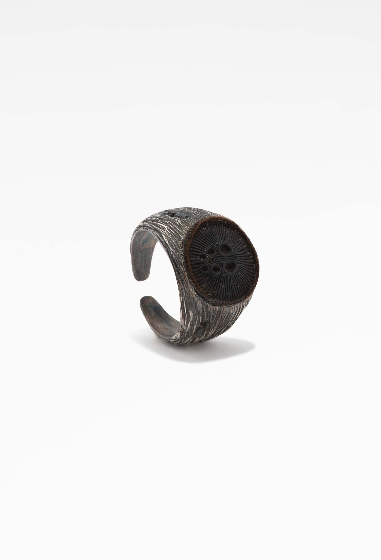 Chitiner - Brown Curse Totem Ring