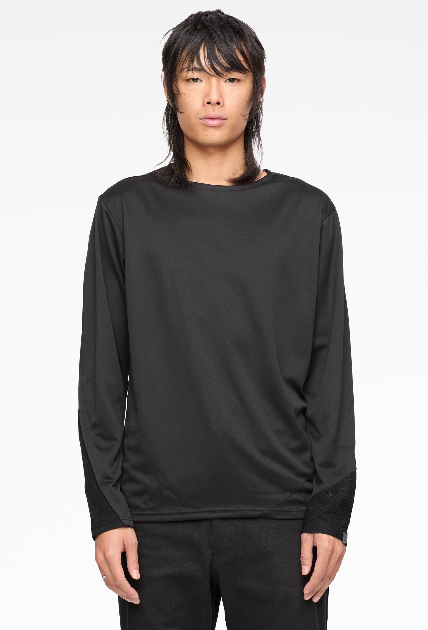 Ep.8 Black 01 Sleeve