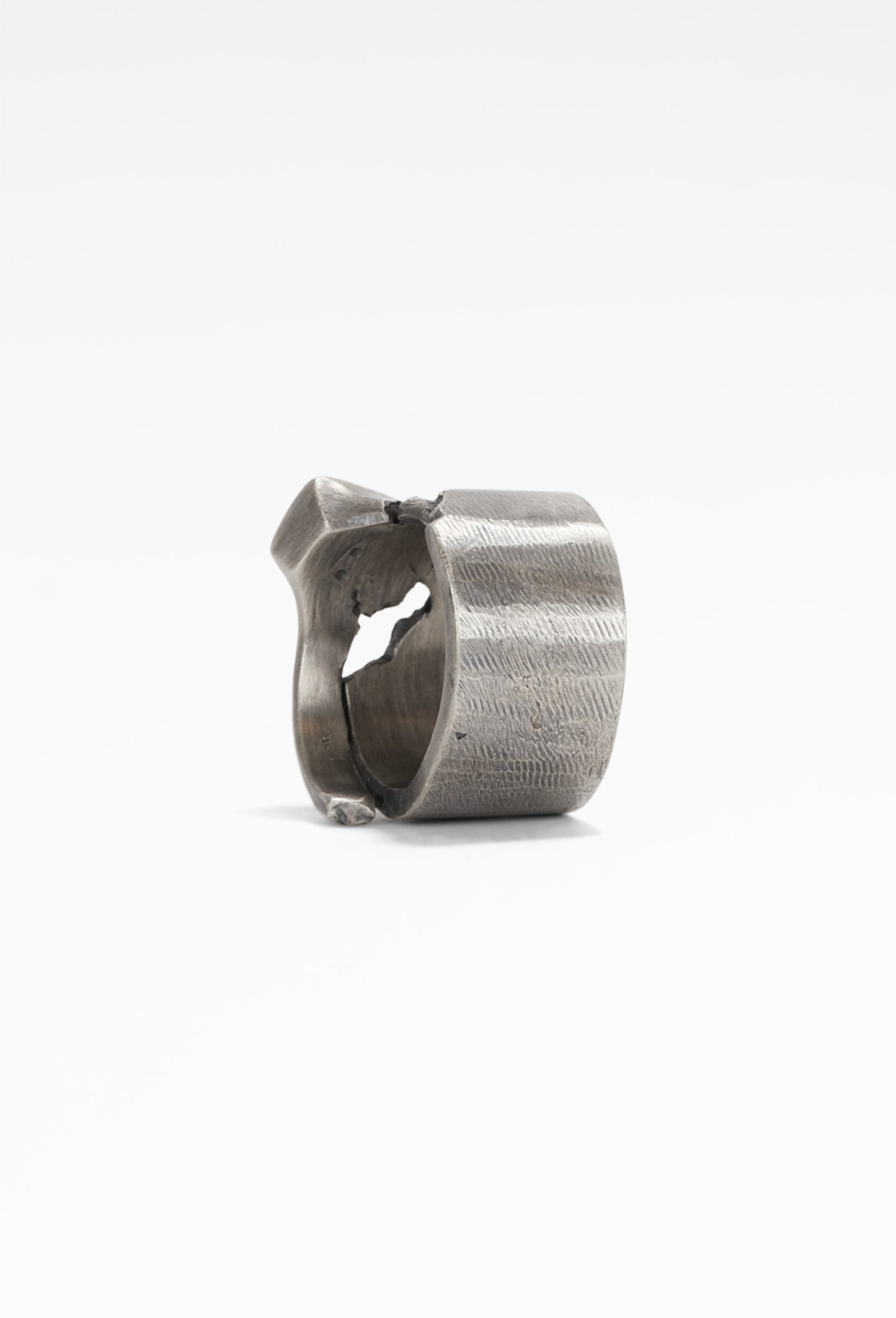 GM 0102 Ring