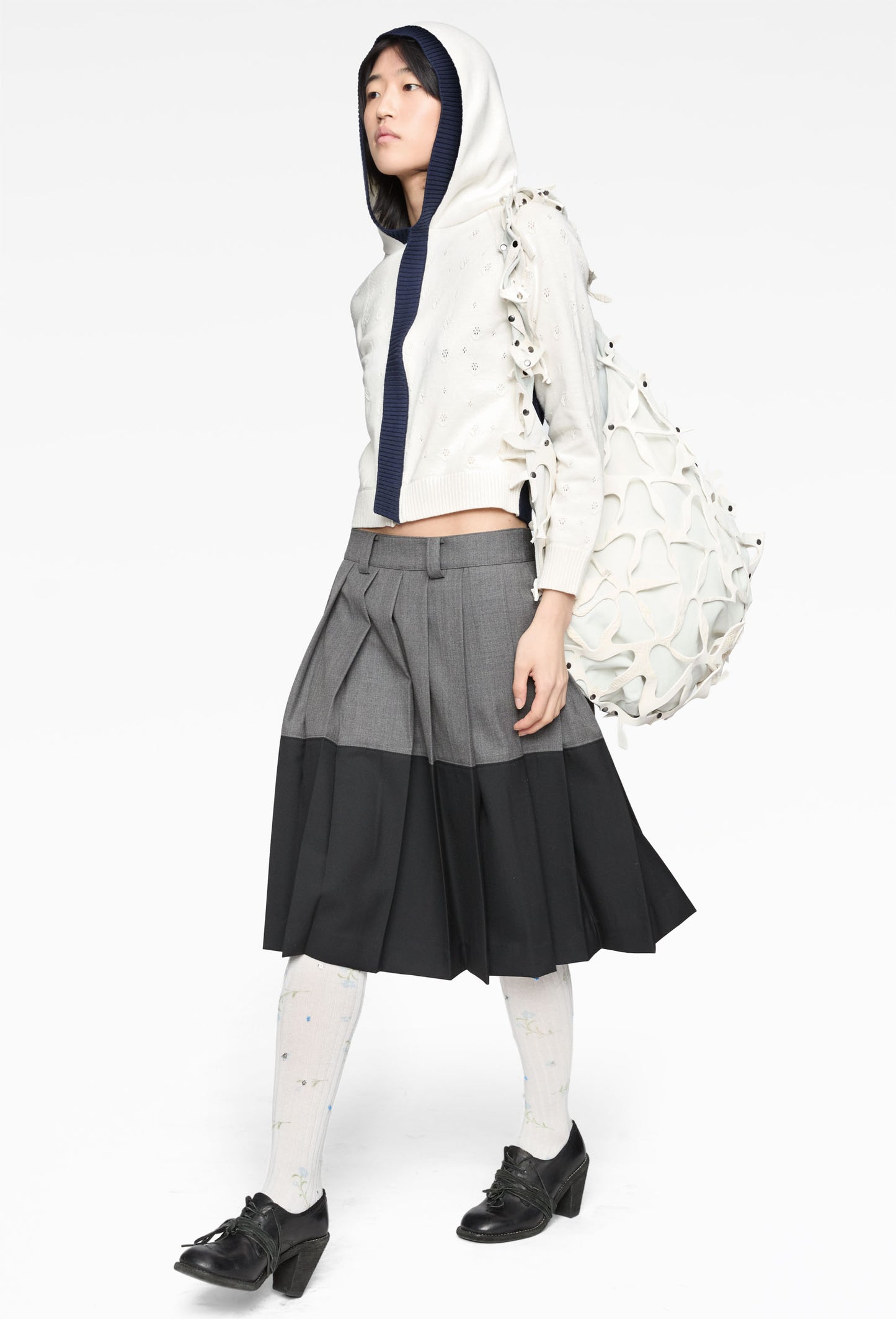 Low-Rise Patch Pleated Skirt