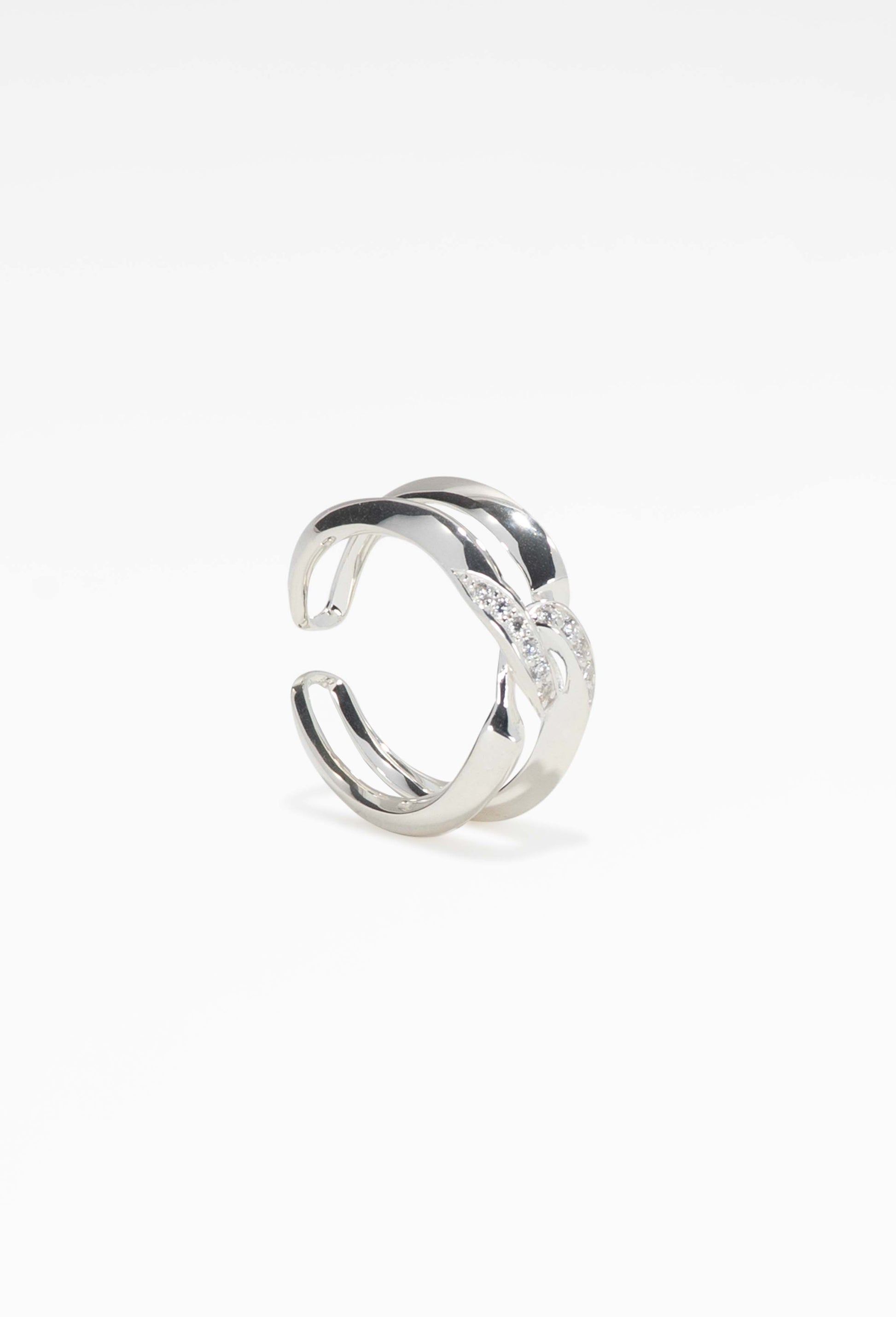 SWEETLIMEJUICE - The Surinterlink Ring: Polished Silver Open Cuff Ring, Twisted Design, Embedded Clear Stones, Sparkling Jewelry Accessory