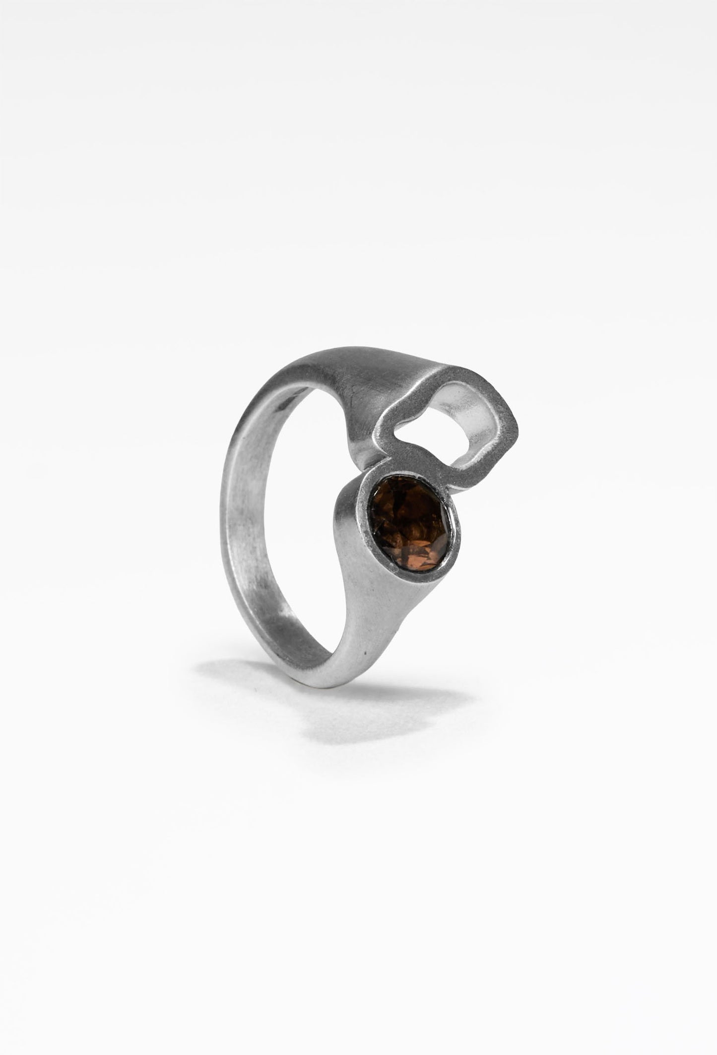 Rock Pool Ring Brown Sapphire