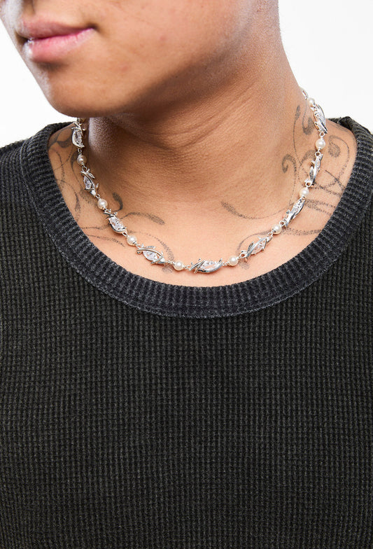 Eryn Navette Pearl Choker